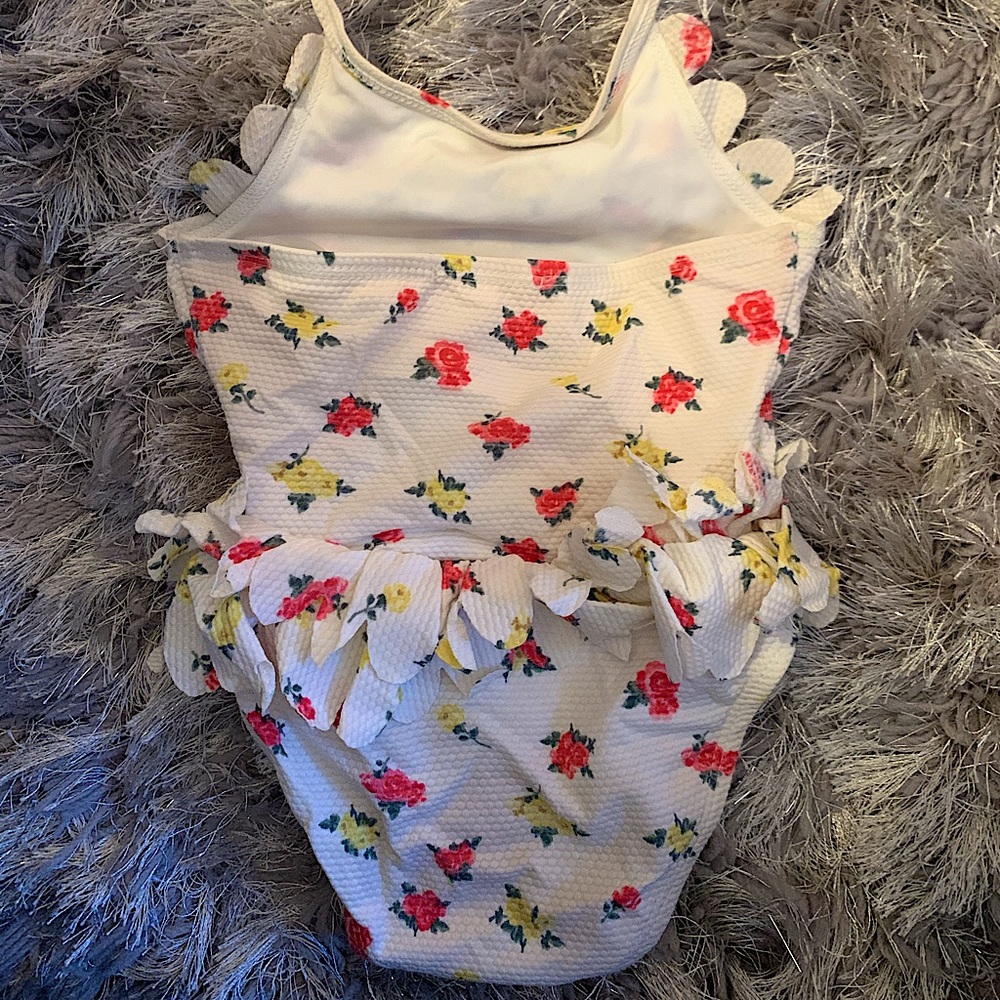 2T Mila & Emma swimsuit - Picture 2 of 9
